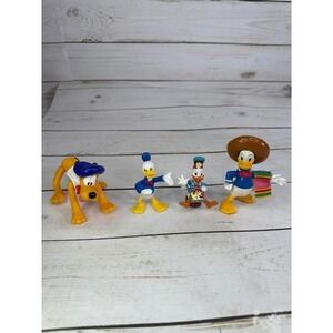 Vintage‎ Disney PVC figure Lot of 4 Donald Duck Pluto Sombrero Cake Toppers